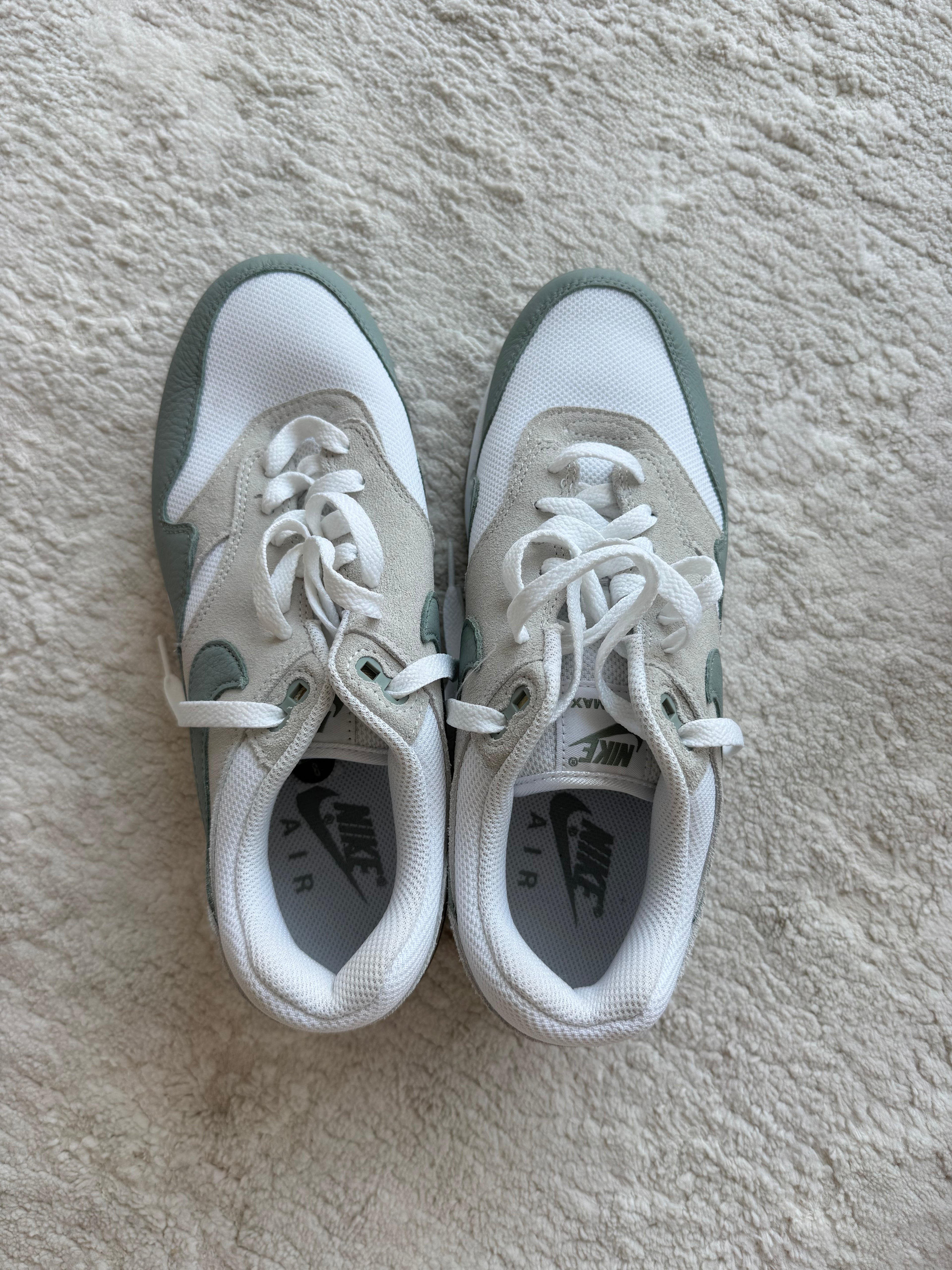 Nike Air Max 1 White Mica Green - US 8 / EU 41
