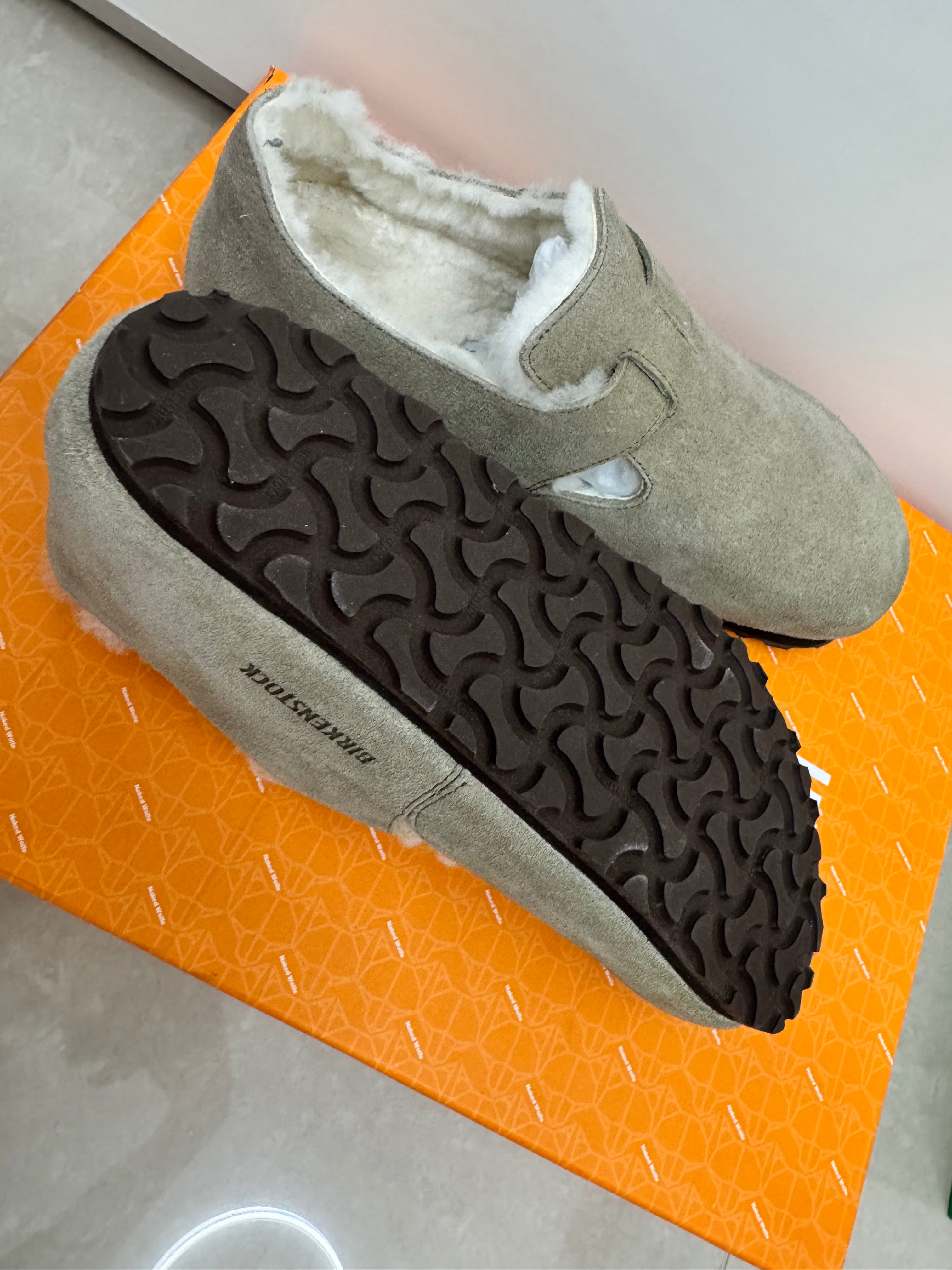 BIRKENSTOCK London Shearling Slippers