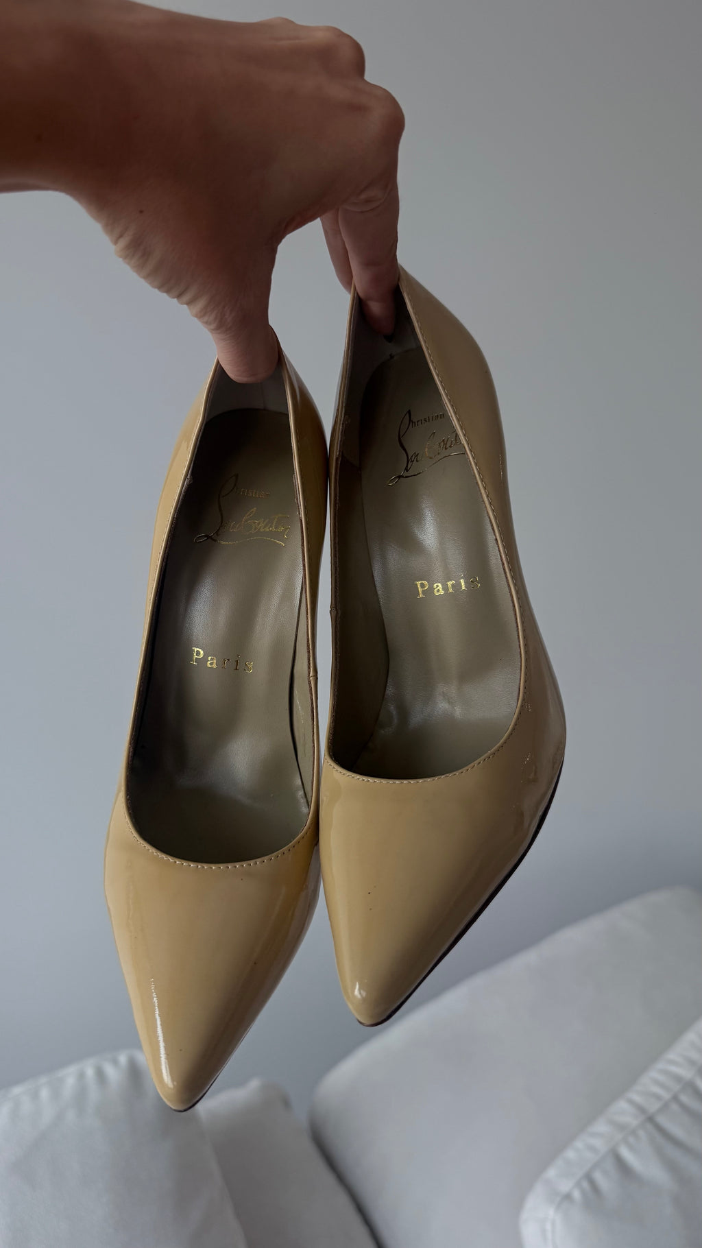 Christian Louboutin nude lack size 39