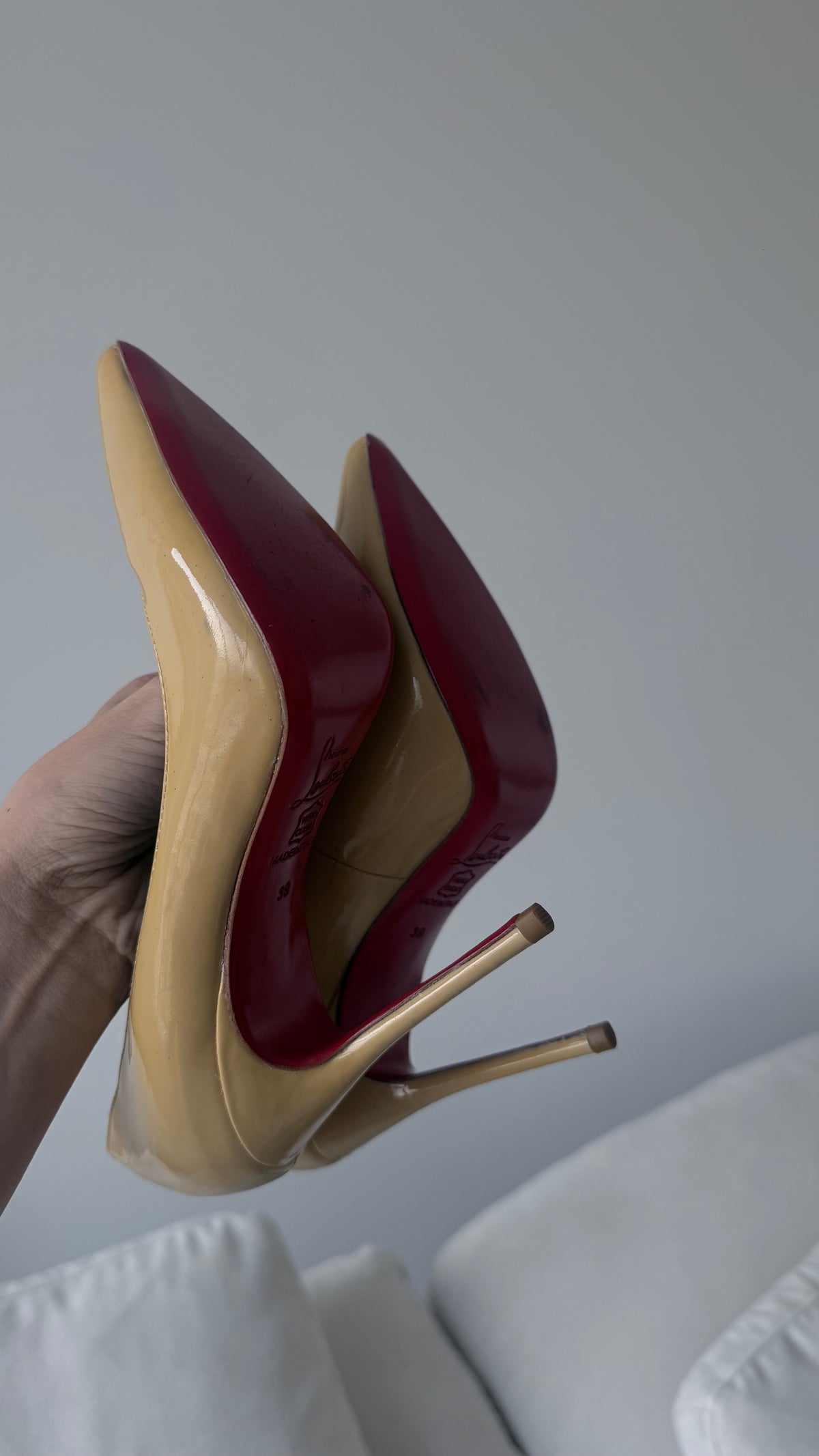 Christian Louboutin nude lack size 39